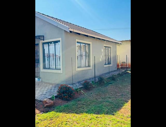 2 BEDROOM PROPERTY TO RENT IN DAWN PARK